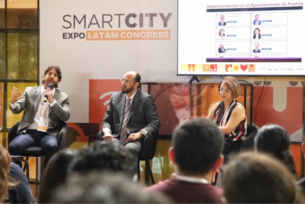 Gobierno de Pepe Chedraui presenta herramienta digital “INKLUSION” durante el Smart City 2026