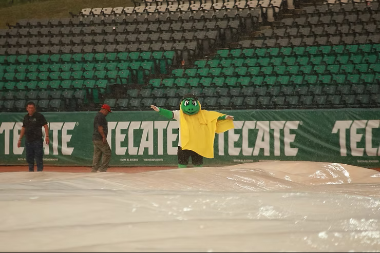 Se aparece Tláloc en Villahermosa y suspenden el Tabasco vs Pericos