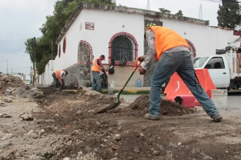 Repavimentación y rehabilitación de banquetas