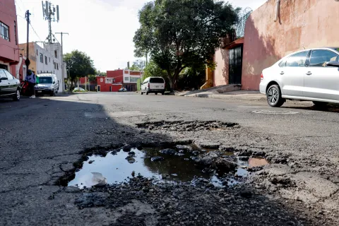 Calles en la ciudad de Puebla en mal estado.