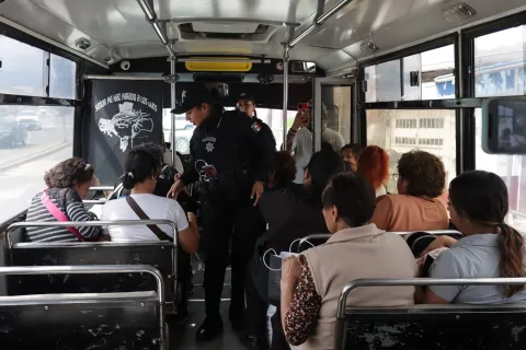 Incrementará vigilancia en transporte público en Puebla.