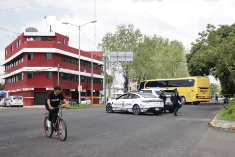 Protesta en bulevar San Felipe, en Puebla, hay cierre de circulación.