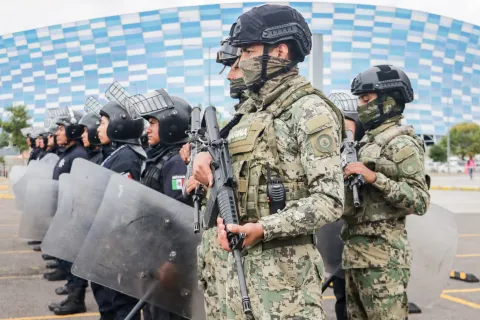 Seguridad garantizada en la zona de los estadios en Puebla.