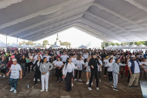 Se realiza en Puebla el primer Zumbatón en marco del Día Mundial del Corazón, que se celebra el 29 de septiembre.