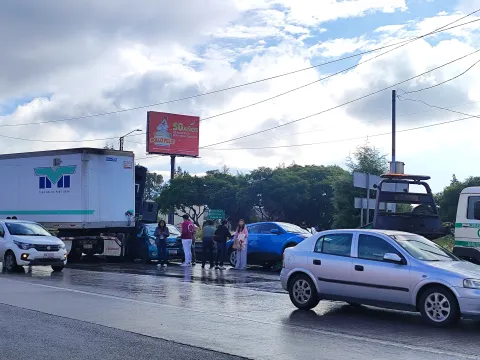 Accidente en el Periférico Ecológico.