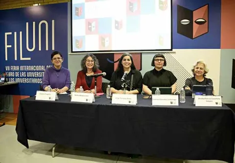 En la UNAM se impulsa la investigación feminista.