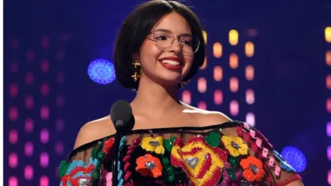 Ángela Aguilar en concierto