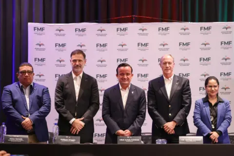 Nuevo modelo educativo para la formación de directores técnicos.