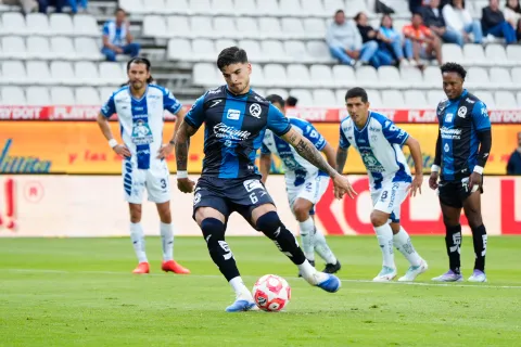 Sorpresiva victoria de Querétaro sobre el Pachuca.