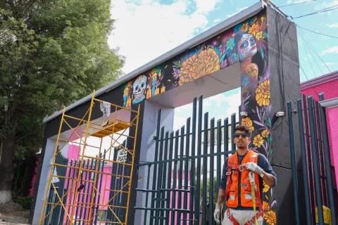 Julio César Sánchez Morales, originario de Calpulalpan, es conocido artísticamente como “Donert Art”.
