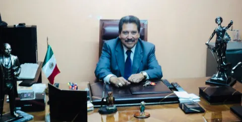 Quedó confirmado el fallecimiento de Enrique Pérez Serrano, abogado atlixquense con una larga trayectoria.