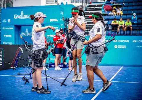 Oro para Maya Becerra, Adriana Castillo y Mariana Bernal, en el Campeonato Mundial de Tiro con Arco en Gwangju, Corea del Sur.