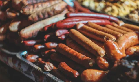 Cuidado al comer carnes rojas.