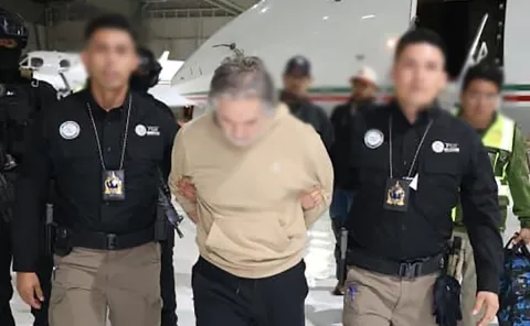 Vinculado a proceso Hernán Bermúdez Requena, identificado como líder del grupo delictivo "La Barredora".