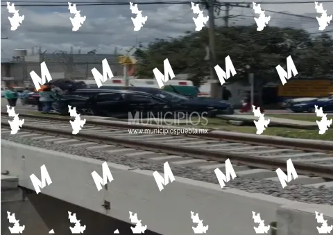 Le intentó ganar al tren y salió perdiendo.