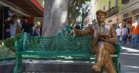 Esculturas del corredor 5 de Mayo de la ciudad de Puebla serán restauradas.