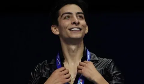 Donovan Carrillo, patinador mexicano.
