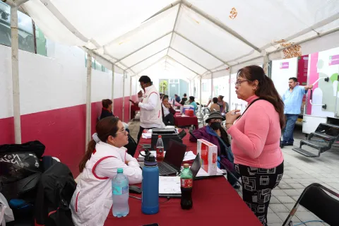 Jornada de Salud del DIF Municipal en San Baltazar Campeche.