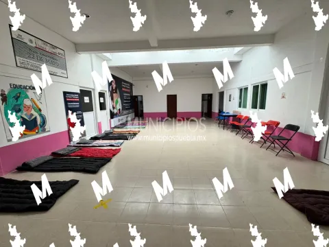 Santa Rita Tlahuapan, Puebla, evacua a familias por explosión de pipa.