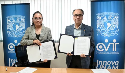 Firma del convenio de colaboración entre la Universidad Nacional y la empresa Ingenieros Civiles Asociados (ICA).