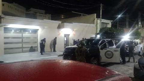 Autoridades en Veracruz confiscaron armamento, vehículos y pipa de gas del CJNG 