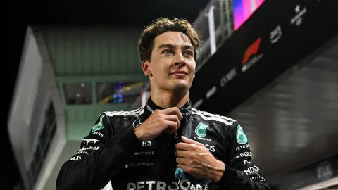 George Russell marcó un par de vueltas impresionantes en la Q3 para conseguir la pole position del Gran Premio de Singapur.