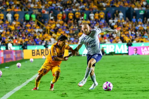 Tigres y Cruz Azul terminan con empate a uno.