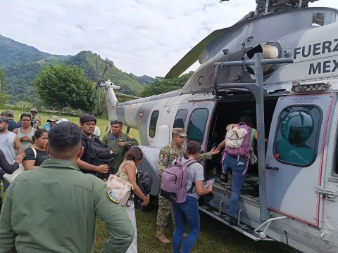 Van 40 vuelos para la evacuación de 32 personas en la Sierras Norte y Nororiental.