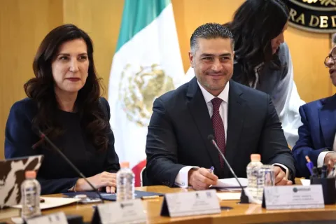 El secretario de Seguridad y Protección Ciudadana, Omar García Harfuch, afirmó ante diputadas y diputados federales que la seguridad es una responsabilidad del Estado que se cumple con hechos.