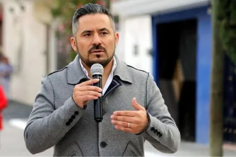 adan dominguez
