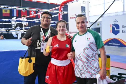 Los pugilistas mexicanos Tahis Escárcega, Odette Contreras y Kamila Orozco en la femenil y Daniel Ochoa en masculino, salieron airosos de sus compromisos.