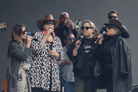 Ensayo del homenaje a Chavela Vargas en el zócalo de Puebla.