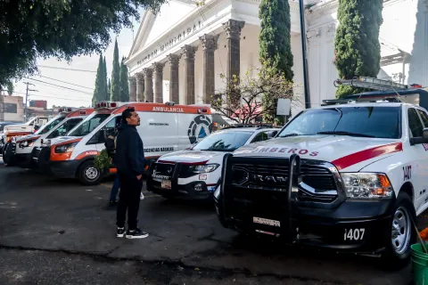 Operativo en panteón municipal de Puebla por celebración de Día de Muertos.