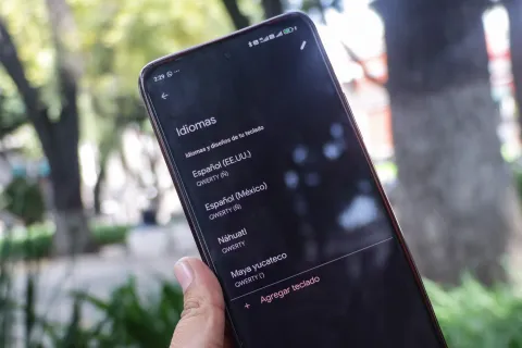 Teclado digital en Náhuatl y Maya en los celulares.