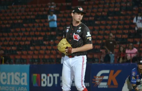 Hunter McMahon, lució en el triunfo de los Cardenales de Lara por pizarra de 11-5 ante los Tiburones de La Guaira.