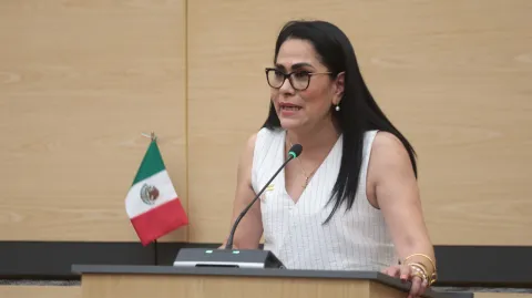 Dirigente estatal de Movimiento Ciudadano en Puebla, Fedrha Isabel Suriano Corrales.