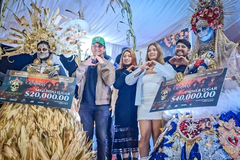 Los Milagritos, Centli y Quetzalcóatl, los tres primeros lugares del Concurso de Catrinas y Catrines en la Ex-Hacienda de Chautla.