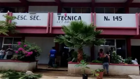 En Ajalpan, 6 estudiantes de secundaria lesionaron a 2 de sus compañeras
