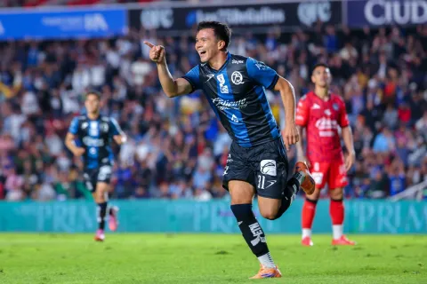 Querétaro sigue con vida tras vencer 1-0 a Mazatlán, equipo que ya está eliminado.