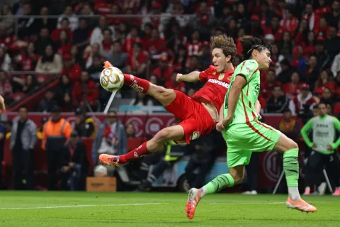 Toluca y Juárez terminan 0-0, pero los Diablos avanzan a semifinales con un global de 2-1.