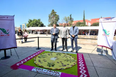 CECYTE Tlaxcala fortalece identidad cultural en la Feria del Frijol 2025.