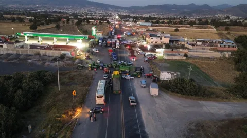Canacintra Delegación Puebla expresa su preocupación por los bloqueos carreteros y las pérdidas que se generan.