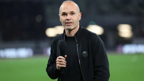 Gobierno de Perú señala al exfutbolista, Andrés Iniesta, por presunto fraude