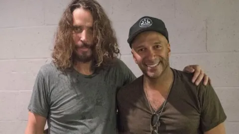 Tom Morello adelanta posible nuevo álbum con material inédito de Audioslave