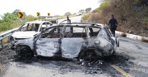 auto quemado-michoacán-el financiero