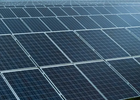 Serán instalados paneles solares en 96 escuelas del estado de Puebla.