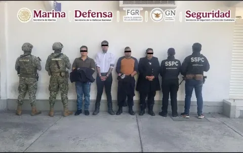 En Jalisco, detienen a cuatro hombres relacionados en delitos contra la salud, privación ilegal de la libertad y tráfico de armas.