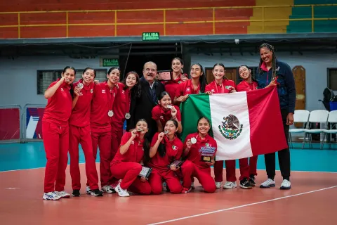 México logró la medalla de plata del Campeonato Continental NORCECA Femenino de Voleibol de Sala.