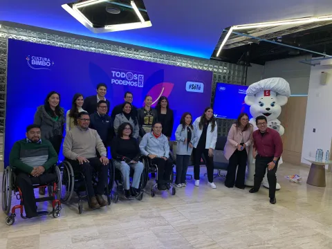 Alejandra Orozco y Ángela Funes comparten experiencias de superación y deporte.