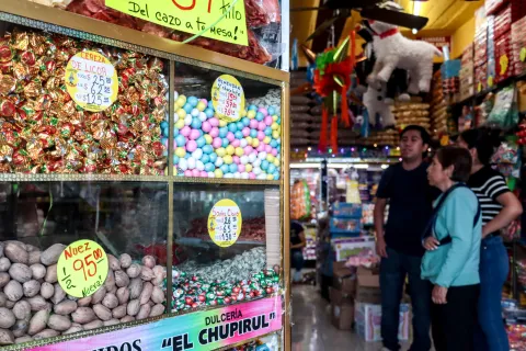 Venta en Puebla de dulces para aguinaldos y piñatas.